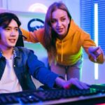 10 Alasan Mengapa Coach dan Analis adalah Kunci Sukses Tim Esports Profesional